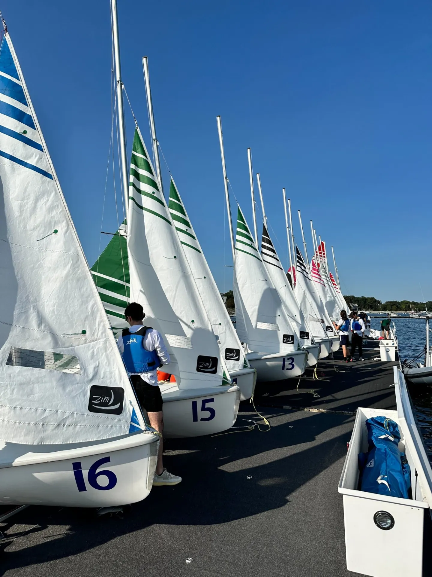 CUST rigging their boats